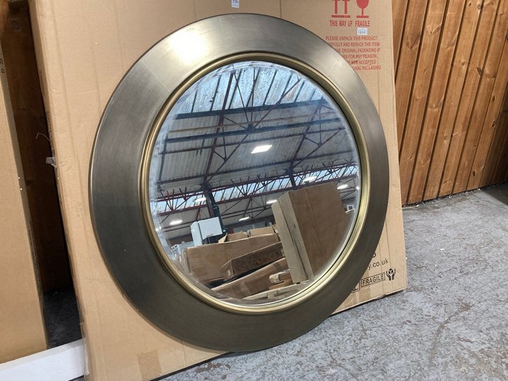 Lot 396  
            Marchington SR11 - Delivery or Collection 

                
GUIDO MIRROR IN BRUSHED GUNMETAL & LIGHT BRASS TRIM: LOCATION - A3W