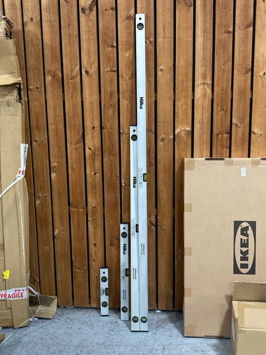 Lot 401  
            Marchington SR11 - Delivery or Collection 

                
HILKA 4 PIECE LEVEL SET: LOCATION - A4W