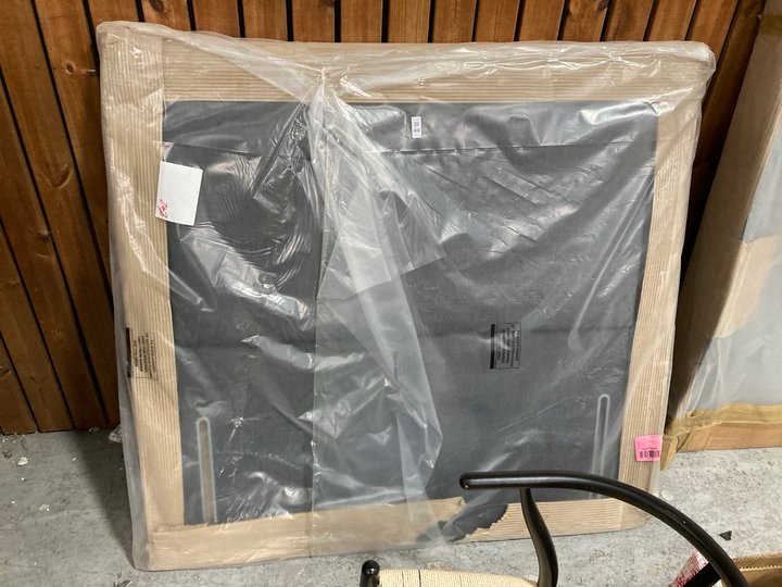 Lot 418  
            Marchington SR11 - Delivery or Collection 

                
JOHN LEWIS & PARTNERS FRAME DOUBLE HEADBOARD IN CHARCOAL: LOCATION - A6W