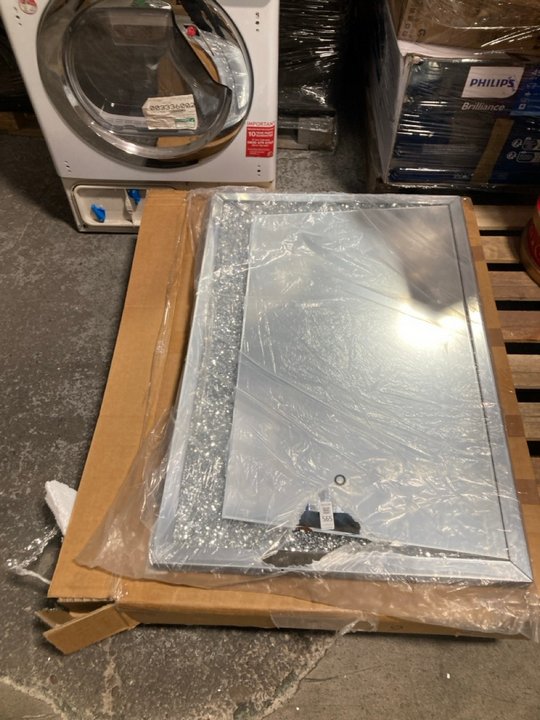 Lot 565  
            Marchington SR11 - Delivery or Collection 

                
JULIEN MACDONALD ENCASED CRYSTAL LIGHT UP WALL MIRROR: LOCATION - B10