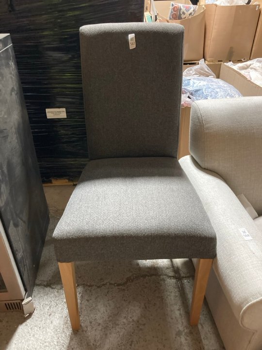 Lot 567  
            Marchington SR11 - Delivery or Collection 

                
CONTEMPORARY STYLE HIGH BACK DINING CHAIR IN CHARCOAL GREY FABRIC: LOCATION - A1