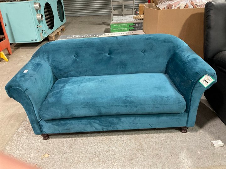 Lot 579  
            Marchington SR11 - Delivery or Collection 

                
SMALL COMPACT 2 SEATER SOFA IN BLUE - ORIGINAL RRP - £400: LOCATION - A1