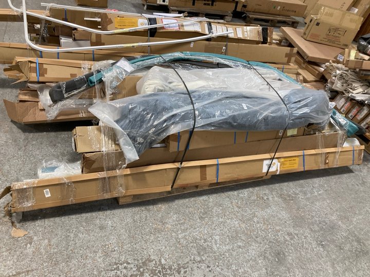 Lot 621  
            Marchington SR11 - Delivery or Collection 

                
PALLET OF ASSORTED HOUSEHOLD ITEMS TO INCLUDE ROLLER BLIND IN DUCK EGG BLUE - SIZ...