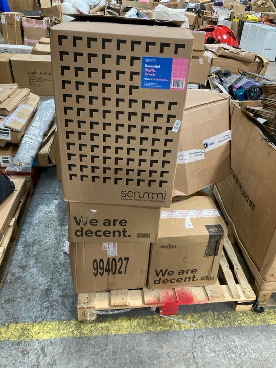 Lot 666  
            Marchington SR11 - Delivery or Collection 

                
PALLET OF ASSORTED PACKING ITEMS TO INCLUDE ESSENTIAL WAFFLE TOWELS: LOCATION - A...