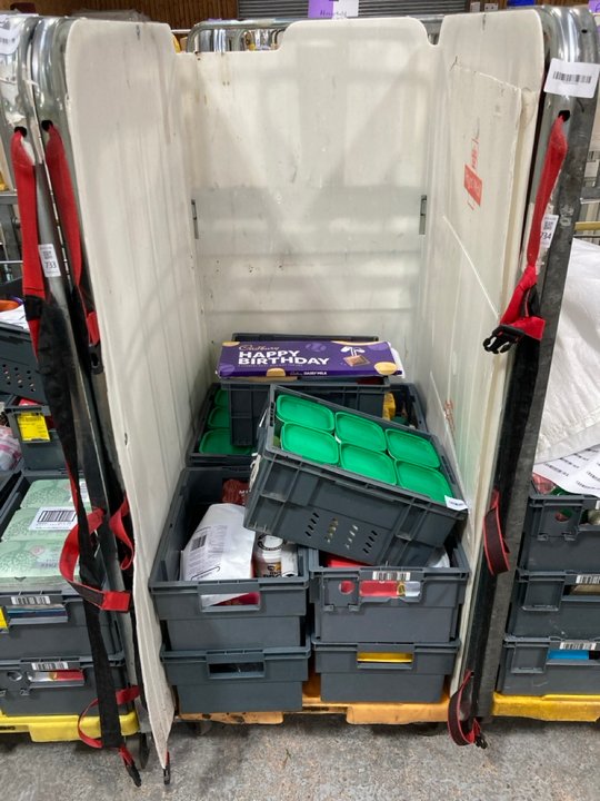 Lot 734  
            Marchington SR11 - Delivery or Collection 

                
CAGE OF ASSORTED FOOD AND DRINKS ITEMS TO INCLUDE KNORR PROFESSIONAL VEGETABLE SO...
