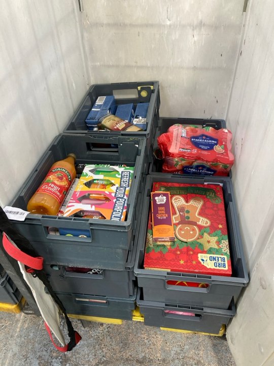 Lot 736  
            Marchington SR11 - Collection 

                
(COLLECTION ONLY) CAGE OF ASSORTED FOOD AND DRINKS ITEMS TO INCLUDE ROBINSONS FRU...