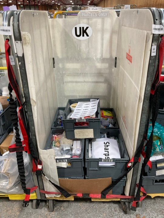 Lot 740  
            Marchington SR11 - Collection 

                
(COLLECTION ONLY) CAGE OF ASSORTED ITEMS TO INCLUDE PROFESSIONAL 9" LEATHER SEWIN...