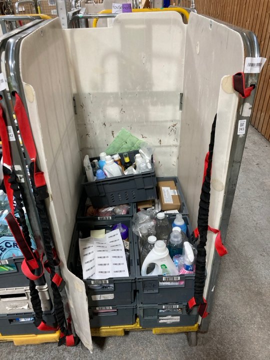 Lot 743  
            Marchington SR11 - Collection 

                
(COLLECTION ONLY) CAGE OF ASSORTED ITEMS TO INCLUDE ASTONISH ANTIBACTERIAL SURFAC...