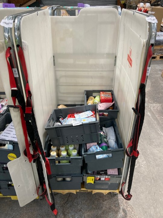 Lot 751  
            Marchington SR11 - Collection 

                
(COLLECTION ONLY) CAGE OF ASSORTED FOOD AND DRINKS ITEMS TO INCLUDE STARBUCKS WHI...
