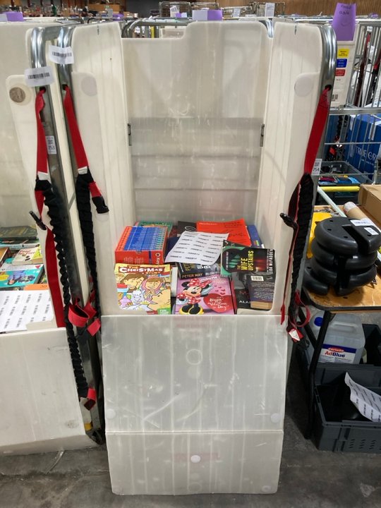 Lot 754  
            Marchington SR11 - Delivery or Collection 

                
CAGE OF ASSORTED BOOKS - CAGE NOT INCLUDED: LOCATION - A8 (KERBSIDE PALLET DELIVERY)