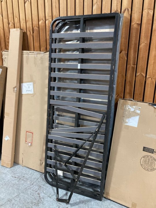 Lot 773  
            Marchington SR11 - Delivery or Collection 

                
2 X ASSORTED METAL BED FRAME SLATS: LOCATION - A1W