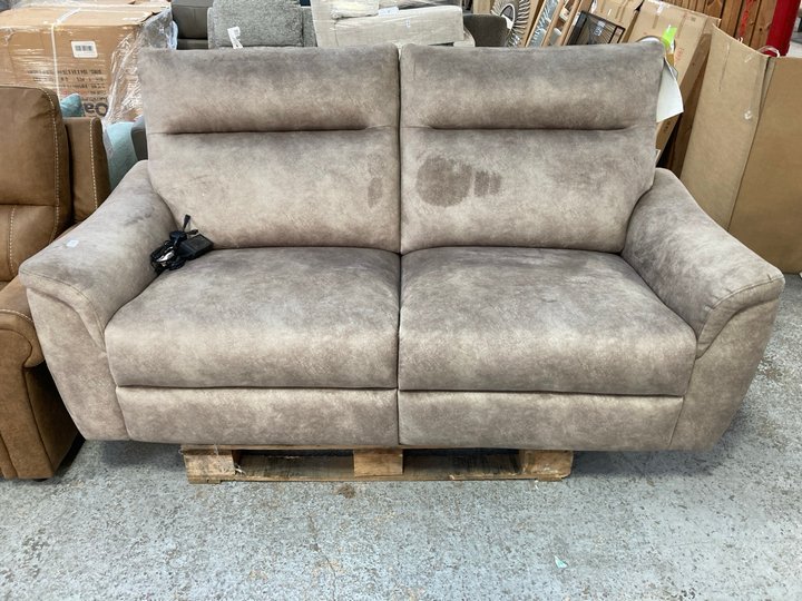 Lot 79  
            Marchington SR11 - Delivery or Collection 

                
OAK FURNITURELAND ALDO 2 SEATER RECLINER SOFA IN MARBLE SILVER FABRIC - - ORIGINA...