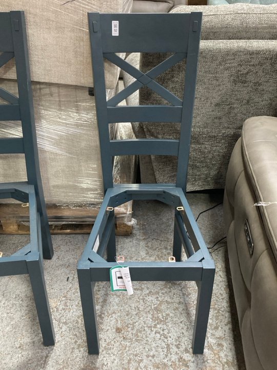 Lot 92  
            Marchington SR11 - Delivery or Collection 

                
OAK FURNITURELAND HIGHGATE BLUE DINING CHAIR FRAME ORIGINAL RRP £190.00: LOCATION...
