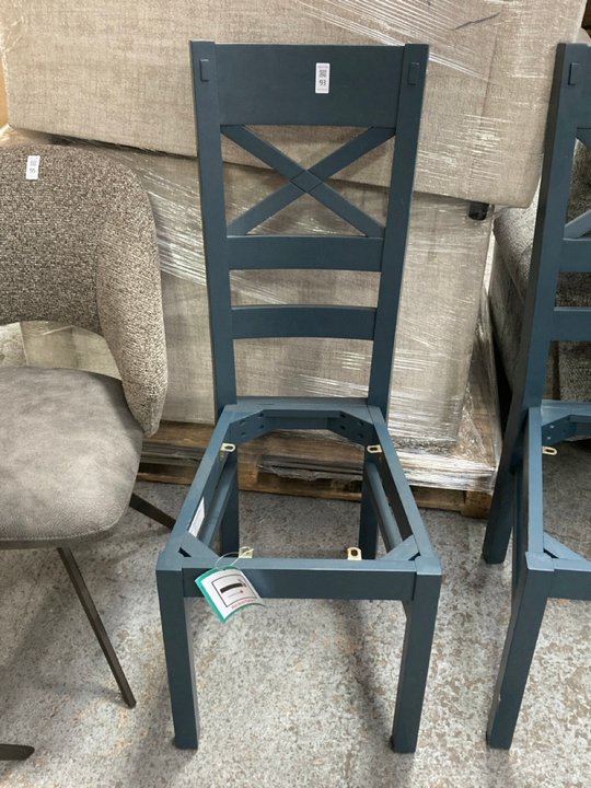 Lot 93  
            Marchington SR11 - Delivery or Collection 

                
OAK FURNITURELAND HIGHGATE BLUE DINING CHAIR FRAME ORIGINAL RRP £190.00: LOCATION...
