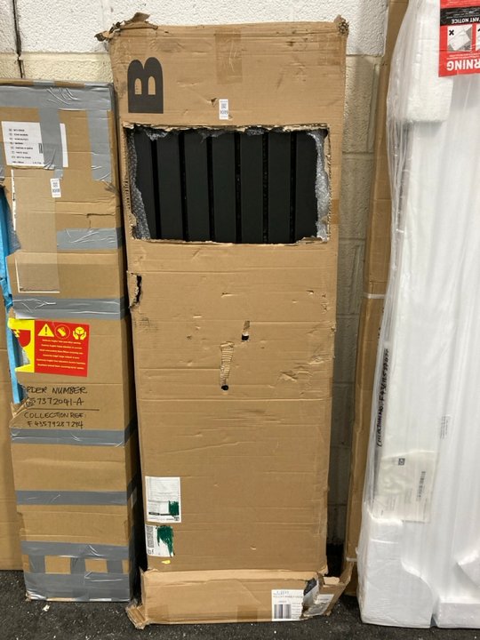 Lot 1019  
            Marchington SR19 - Delivery or Collection 

                
BLACK VERTICAL DOUBLE SLIM PANEL RADIATOR 1600 X 490MM - ORIGINAL RRP £685: LOCAT...