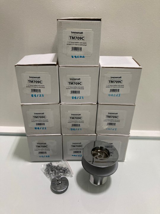 Lot 1065  
            Marchington SR19 - Delivery or Collection 

                
QTY OF CHROME BELFAST SINK WASTES WITH PLUG & CHAIN - ORIGINAL RRP £250: LOCATION...