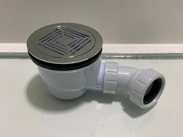 Lot 1072  
            Marchington SR19 - Delivery or Collection 

                
90MM FAST FLOW SHOWER WASTE IN CHROME, WITH OUTLET ELBOW - ORIGINAL RRP £105: LOC...