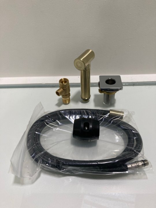 Lot 1082  
            Marchington SR19 - Delivery or Collection 

                
PULL OUT SPRAY HEAD IN BRUSHED BRASS - ORIGINAL RRP £95: LOCATION - RACKING 3