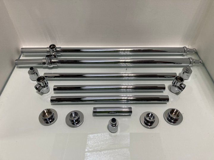 Lot 1092  
            Marchington SR19 - Delivery or Collection 

                
TRADITIONAL WASH STAND IN CHROME - ORIGINAL RRP £240: LOCATION - RACKING 3