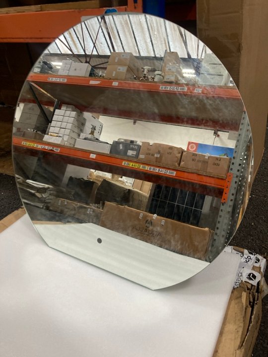 Lot 1094  
            Marchington SR19 - Collection 

                
(COLLECTION ONLY) WALL MOUNTED LED ILLUMINATED BATHROOM MIRROR 800 X 746MM: LOCAT...