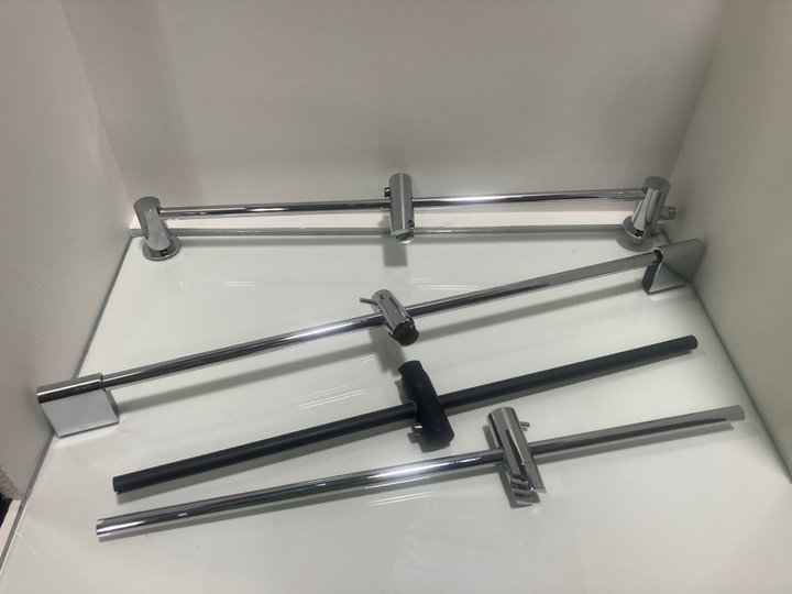 Lot 1110  
            Marchington SR19 - Delivery or Collection 

                
QTY OF SHOWER SLIDE RAIL FITTINGS: LOCATION - RACKING 3