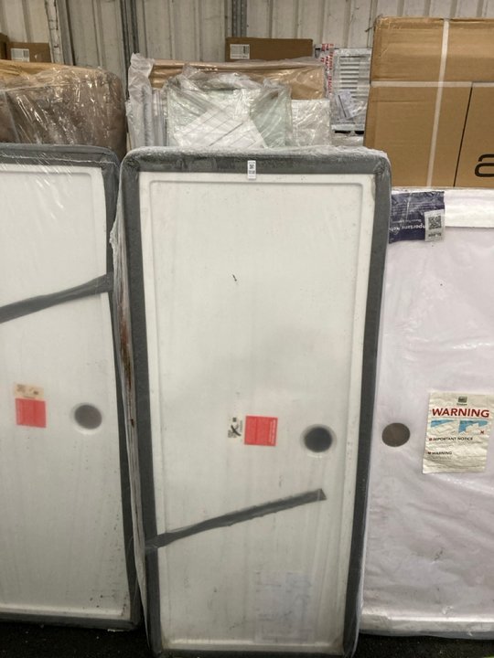 Lot 1138  
            Marchington SR19 - Collection 

                
(COLLECTION ONLY) CLEAR GLASS SILVER FRAMED 1400 X 1900MM SLIDING SHOWER DOOR WIT...