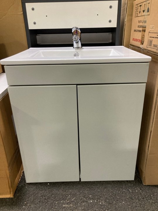 Lot 119  
            Marchington SR19 - Delivery or Collection 

                
WALL HUNG 2 DOOR SINK UNIT IN GLOSS GREY MIST WITH A 510 X 400MM 1TH CERAMIC BASI...