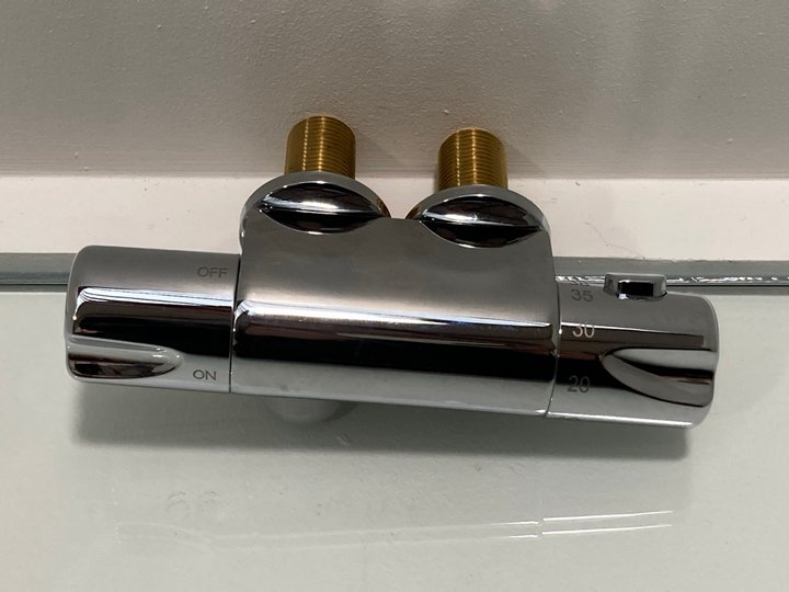 Lot 181  
            Marchington SR19 - Delivery or Collection 

                
THERMOSTATIC BAR SHOWER VALVE IN CHROME - ORIGINAL RRP £169: LOCATION - RACKING 1