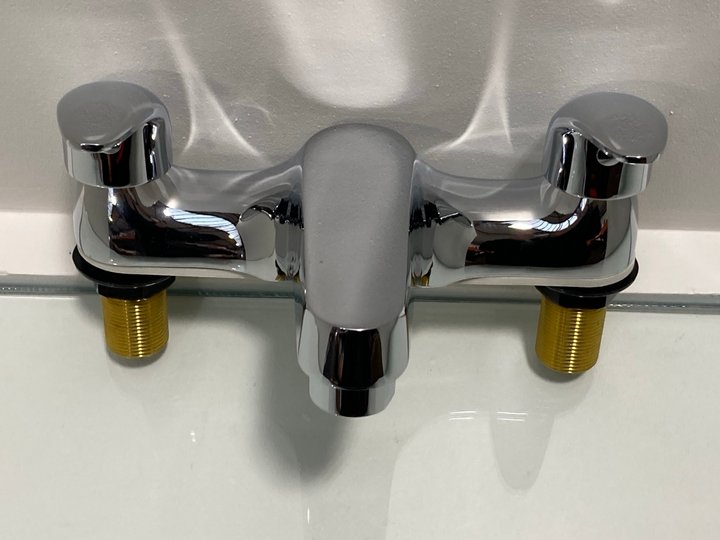 Lot 188  
            Marchington SR19 - Delivery or Collection 

                
DECK MOUNTED BATH FILLER IN CHROME - ORIGINAL RRP £225: LOCATION - RACKING 1