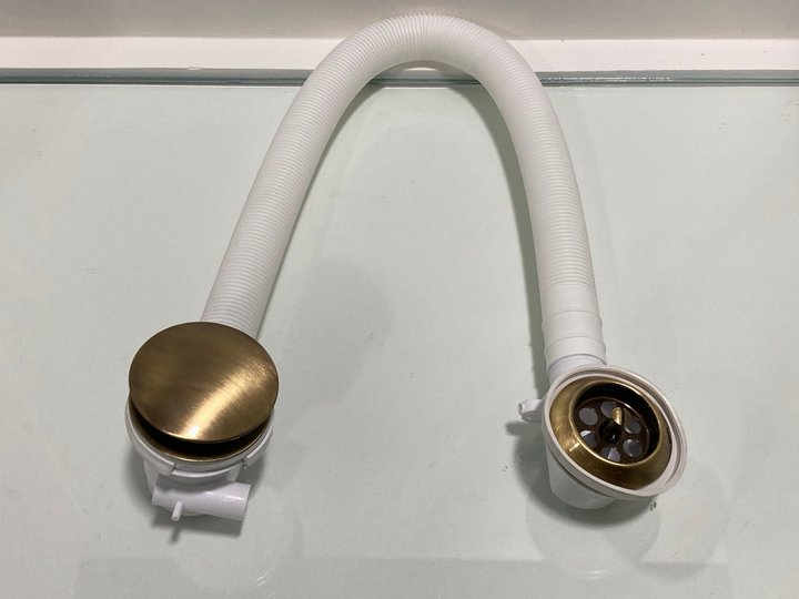 Lot 236  
            Marchington SR19 - Delivery or Collection 

                
BATH SPRUNG WASTE & OVERFLOW IN BRONZE - ORIGINAL RRP £90: LOCATION - RACKING 1