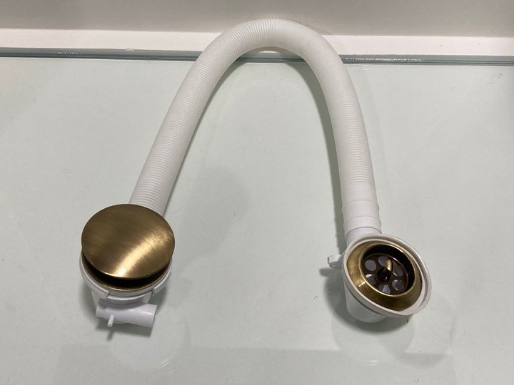 Lot 240  
            Marchington SR19 - Delivery or Collection 

                
BATH SPRUNG WASTE & OVERFLOW IN BRONZE - ORIGINAL RRP £90: LOCATION - RACKING 1