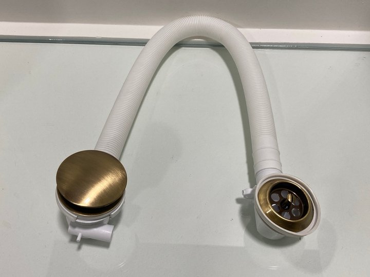 Lot 244  
            Marchington SR19 - Delivery or Collection 

                
BATH SPRUNG WASTE & OVERFLOW IN BRONZE - ORIGINAL RRP £90: LOCATION - RACKING 1