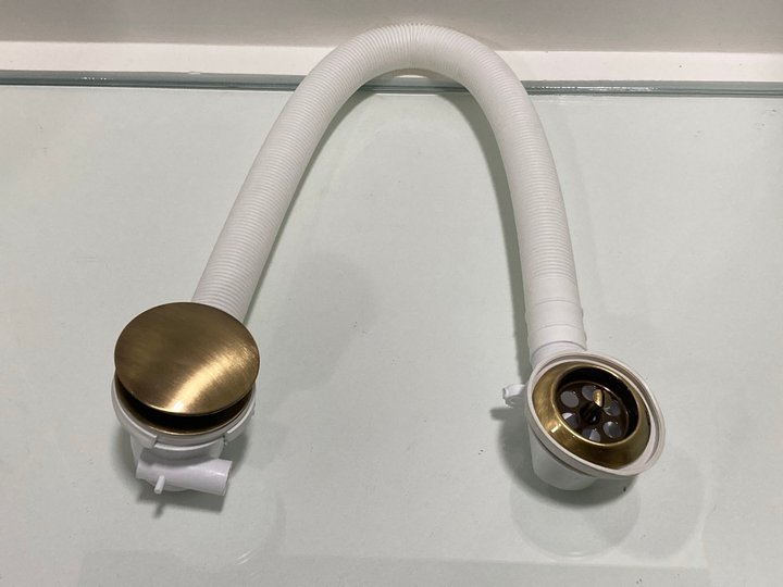 Lot 246  
            Marchington SR19 - Delivery or Collection 

                
BATH SPRUNG WASTE & OVERFLOW IN BRONZE - ORIGINAL RRP £90: LOCATION - RACKING 1