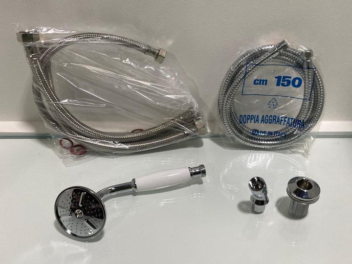 Lot 250  
            Marchington SR19 - Delivery or Collection 

                
TRADITIONAL SHOWER HANDSET & HOSE WITH DECK MOUNTED OUTLET: LOCATION - RACKING 1