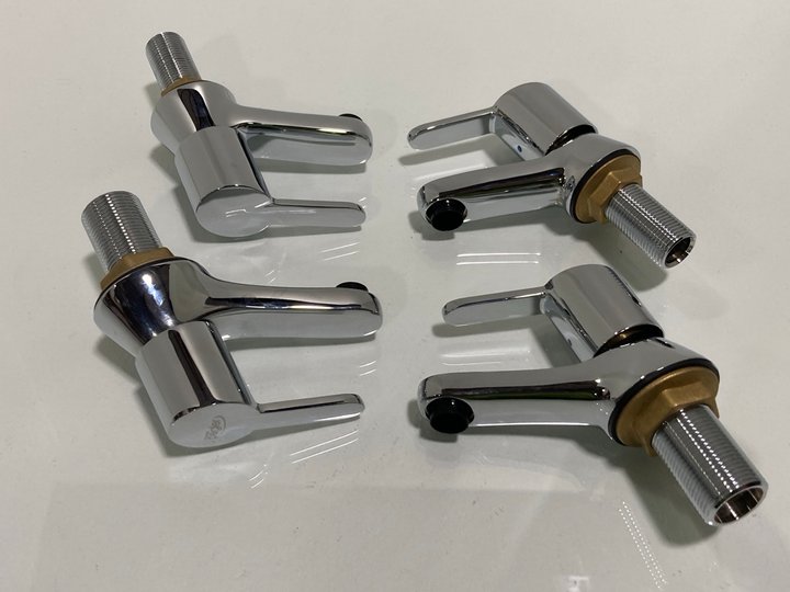 Lot 265  
            Marchington SR19 - Delivery or Collection 

                
SET OF ALL CHROME BATH/BASIN PILLAR TAPS - ORIGINAL RRP £210: LOCATION - RACKING 1