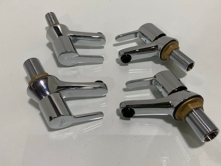 Lot 266  
            Marchington SR19 - Delivery or Collection 

                
SET OF ALL CHROME BATH/BASIN PILLAR TAPS - ORIGINAL RRP £210: LOCATION - RACKING 1