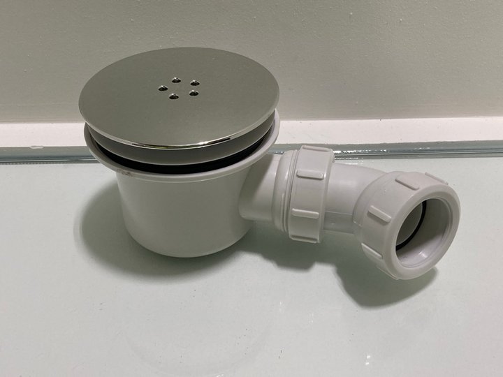 Lot 270  
            Marchington SR19 - Delivery or Collection 

                
90MM FAST FLOW SHOWER WASTE IN CHROME WITH OUTLET ELBOW - ORIGINAL RRP £95: LOCAT...