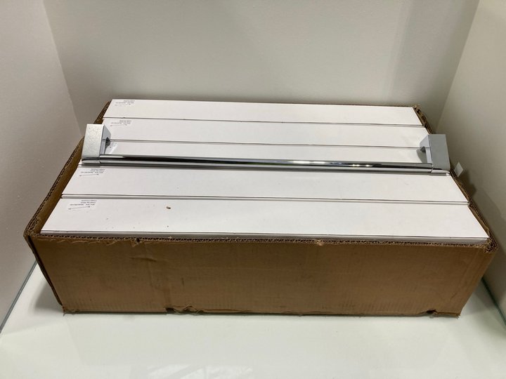Lot 273  
            Marchington SR19 - Delivery or Collection 

                
QTY OF 600MM TOWEL RAILS IN CHROME - ORIGINAL RRP £500: LOCATION - RACKING 1
