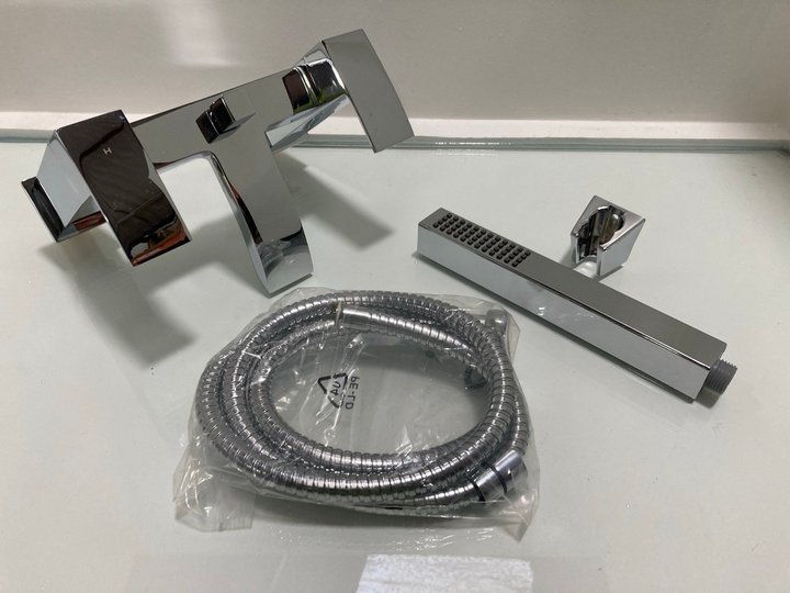 Lot 333  
            Marchington SR19 - Delivery or Collection 

                
DECK MOUNTED BSM IN CHROME WITH PENCIL STYLE HANDSET, HOSE & WALL MOUNTING BRACKE...