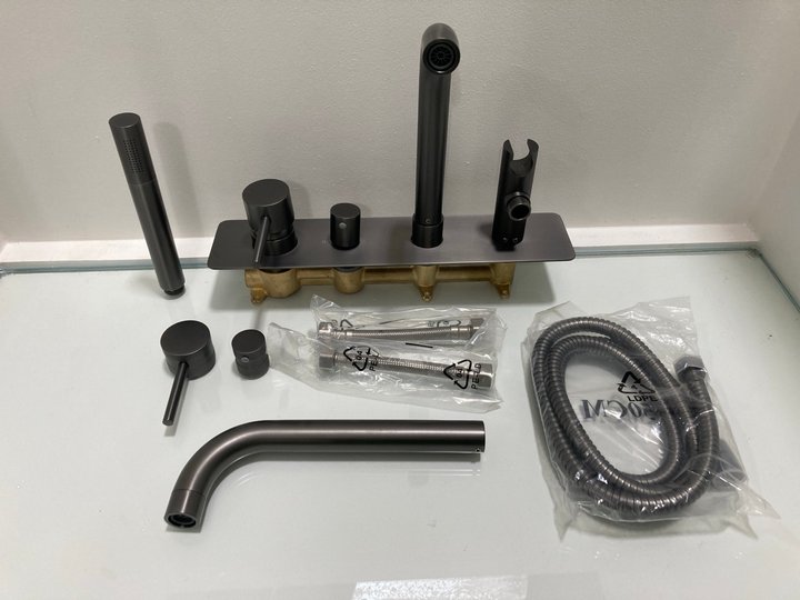 Lot 336  
            Marchington SR19 - Delivery or Collection 

                
WALL MOUNTED BSM IN GUN METAL WITH PENCIL STYLE HANDSET & HOSE - ORIGINAL RRP £41...