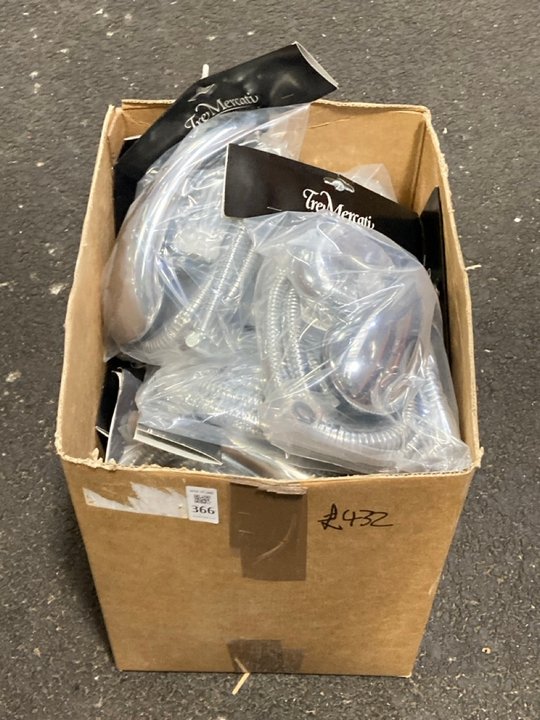 Lot 366  
            Marchington SR19 - Delivery or Collection 

                
QTY OF SHOWER HANDSET, HOSES & WALL MOUNTING BRACKETS - ORIGINAL RRP £432: LOCATI...