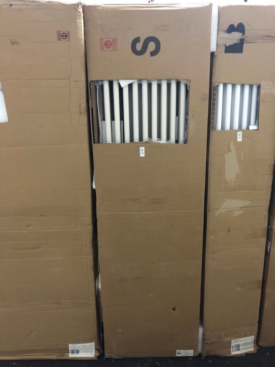 Lot 370  
            Marchington SR19 - Delivery or Collection 

                
TRADITIONAL VERTICAL 10 X 3 COLUMN CAST IRON STYLE RADIATOR IN PEARL WHITE 1800 X...