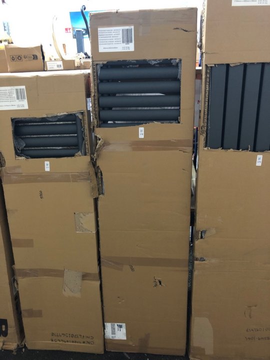 Lot 378  
            Marchington SR19 - Delivery or Collection 

                
ANTHRACITE HORIZONTAL SINGLE OVAL TUBED RADIATOR 1652 X 400MM - ORIGINAL RRP £520...