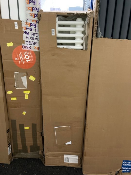 Lot 418  
            Marchington SR19 - Delivery or Collection 

                
TRADITIONAL HORIZONTAL 3 COLUMN CAST IRON STYLE RADIATOR IN WHITE 1415 X 300MM - ...