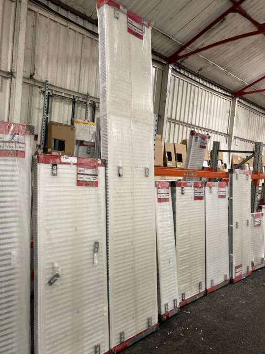 Lot 459  
            Marchington SR19 - Delivery or Collection 

                
KRAD DOUBLE COMPACT RADIATOR 3000 X 600MM - ORIGINAL RRP £995: LOCATION - B6 ISLAND