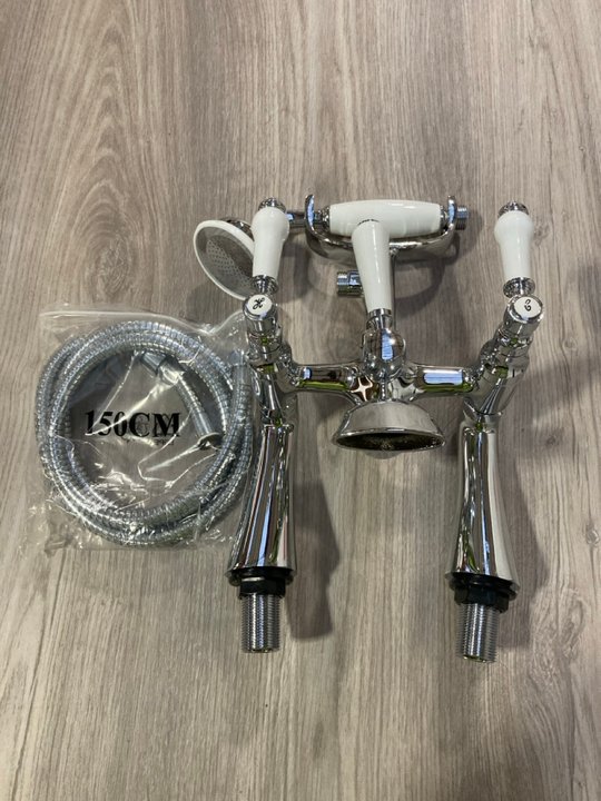 Lot 508  
            Marchington SR19 - Delivery or Collection 

                
DECK MOUNTED TRADITIONAL BSM IN CHROME - ORIGINAL RRP £365: LOCATION - RACKING 2