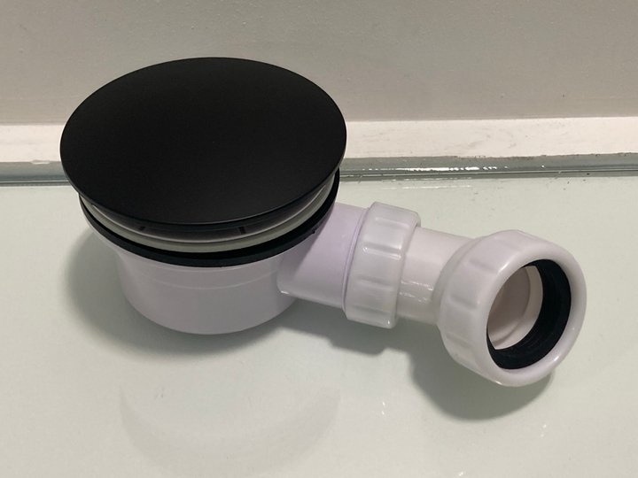 Lot 524  
            Marchington SR19 - Delivery or Collection 

                
90MM FAST FLOW SHOWER WASTE IN BLACK WITH OUTLET ELBOW - ORIGINAL RRP £95: LOCATI...