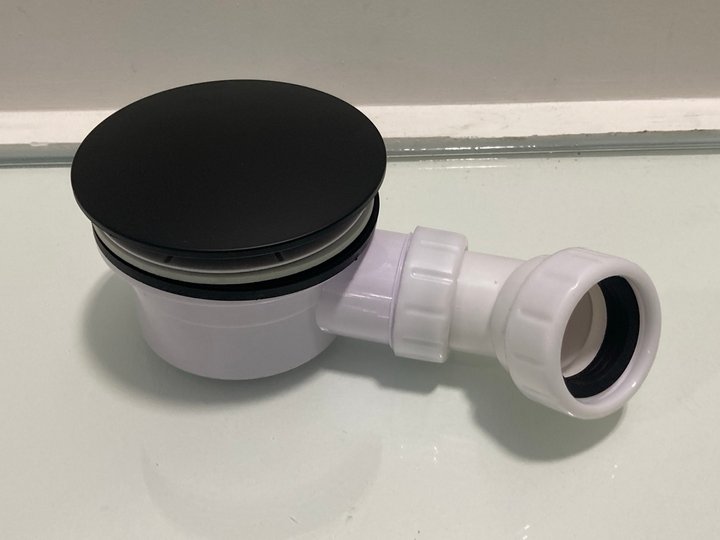 Lot 536  
            Marchington SR19 - Delivery or Collection 

                
90MM FAST FLOW SHOWER WASTE IN BLACK WITH OUTLET ELBOW - ORIGINAL RRP £95: LOCATI...