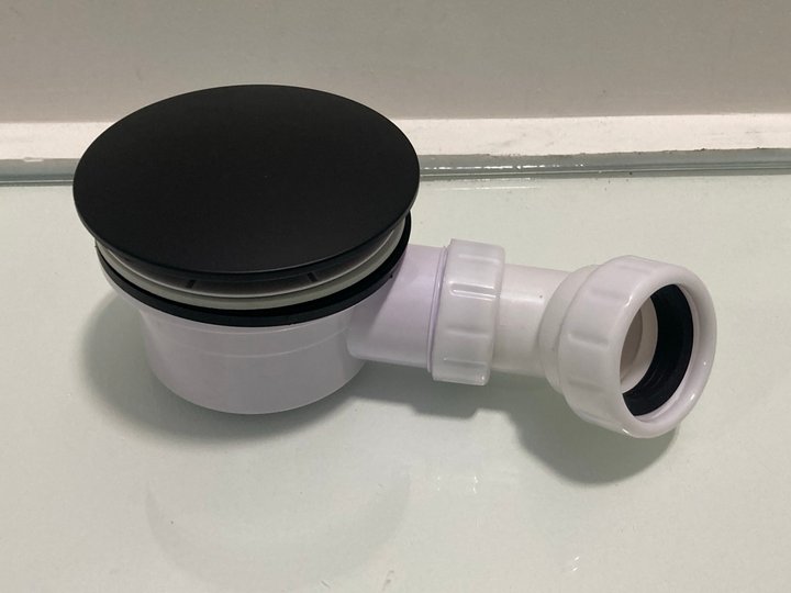 Lot 537  
            Marchington SR19 - Delivery or Collection 

                
90MM FAST FLOW SHOWER WASTE IN BLACK WITH OUTLET ELBOW - ORIGINAL RRP £95: LOCATI...