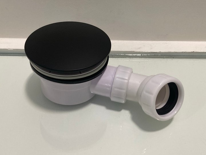 Lot 538  
            Marchington SR19 - Delivery or Collection 

                
90MM FAST FLOW SHOWER WASTE IN BLACK WITH OUTLET ELBOW - ORIGINAL RRP £95: LOCATI...